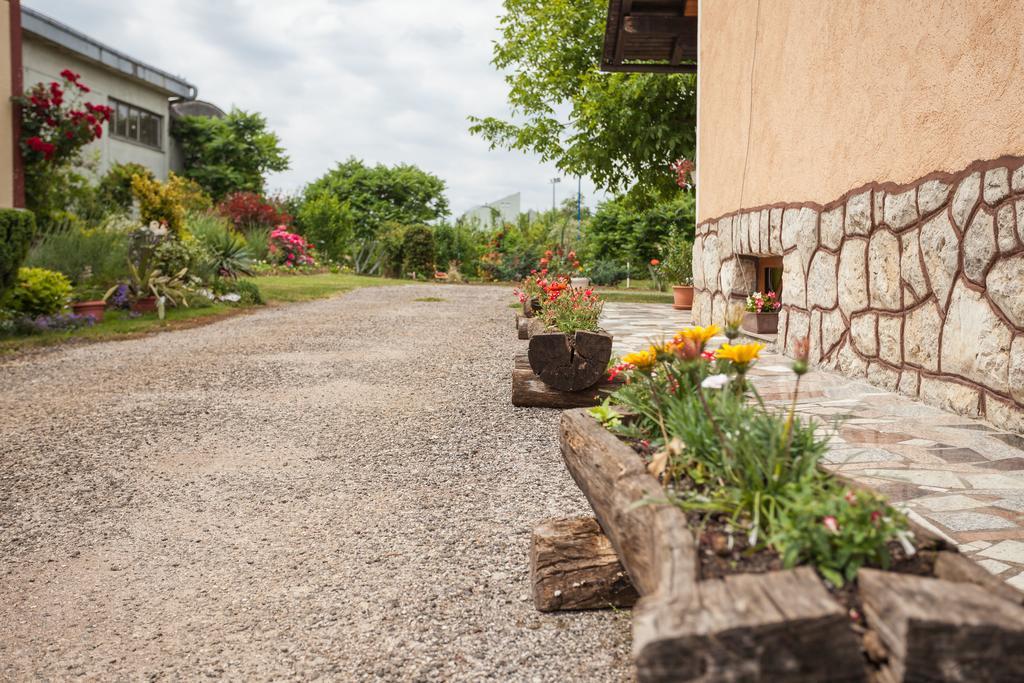 Apartment Tomasevic Slunj Εξωτερικό φωτογραφία
