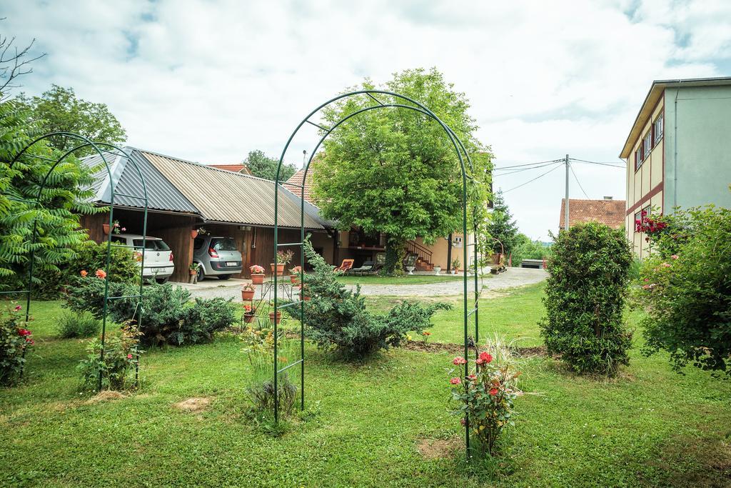 Apartment Tomasevic Slunj Εξωτερικό φωτογραφία