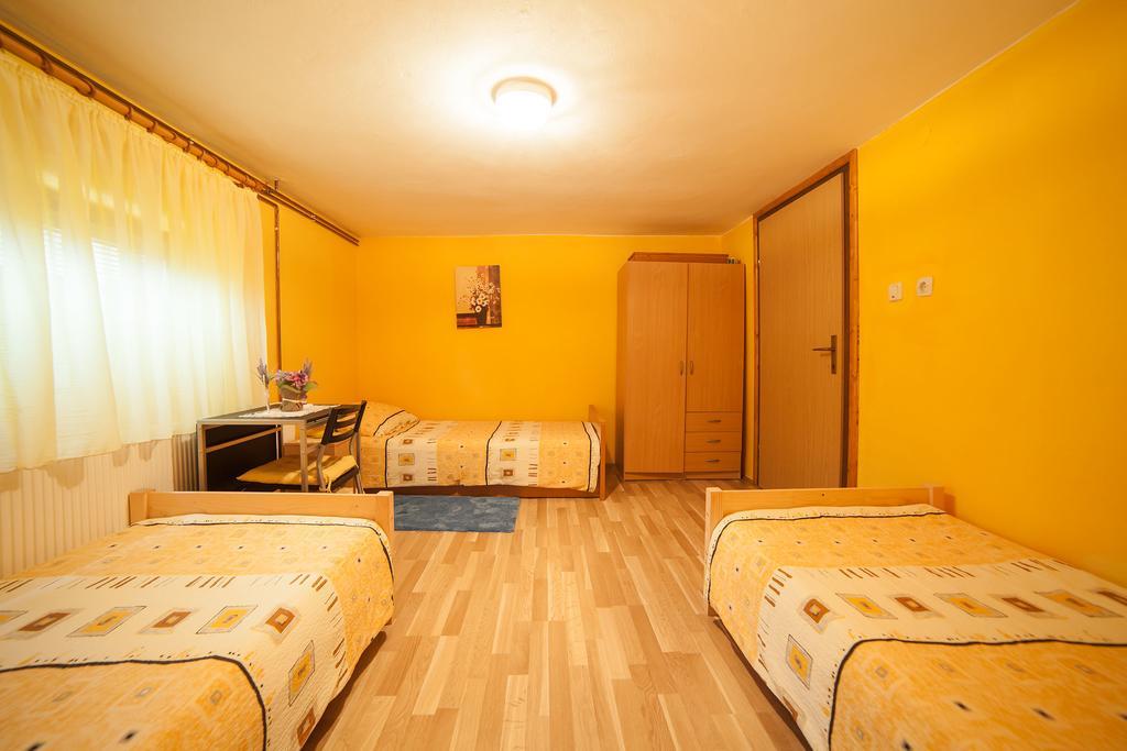 Apartment Tomasevic Slunj Εξωτερικό φωτογραφία