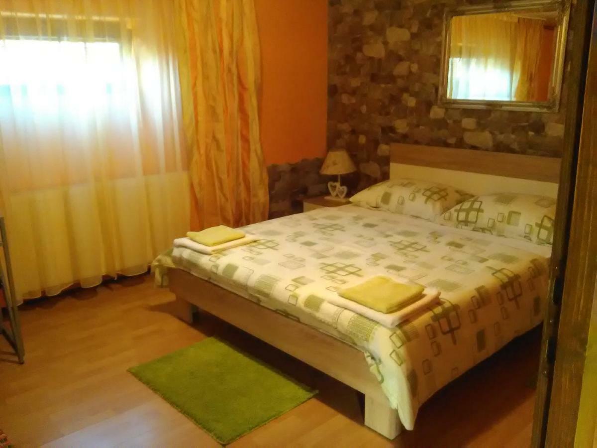 Apartment Tomasevic Slunj Εξωτερικό φωτογραφία